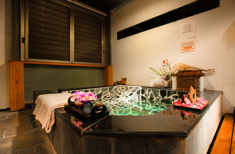 Wulai Sunglyu Hot Spring Resort מראה חיצוני תמונה