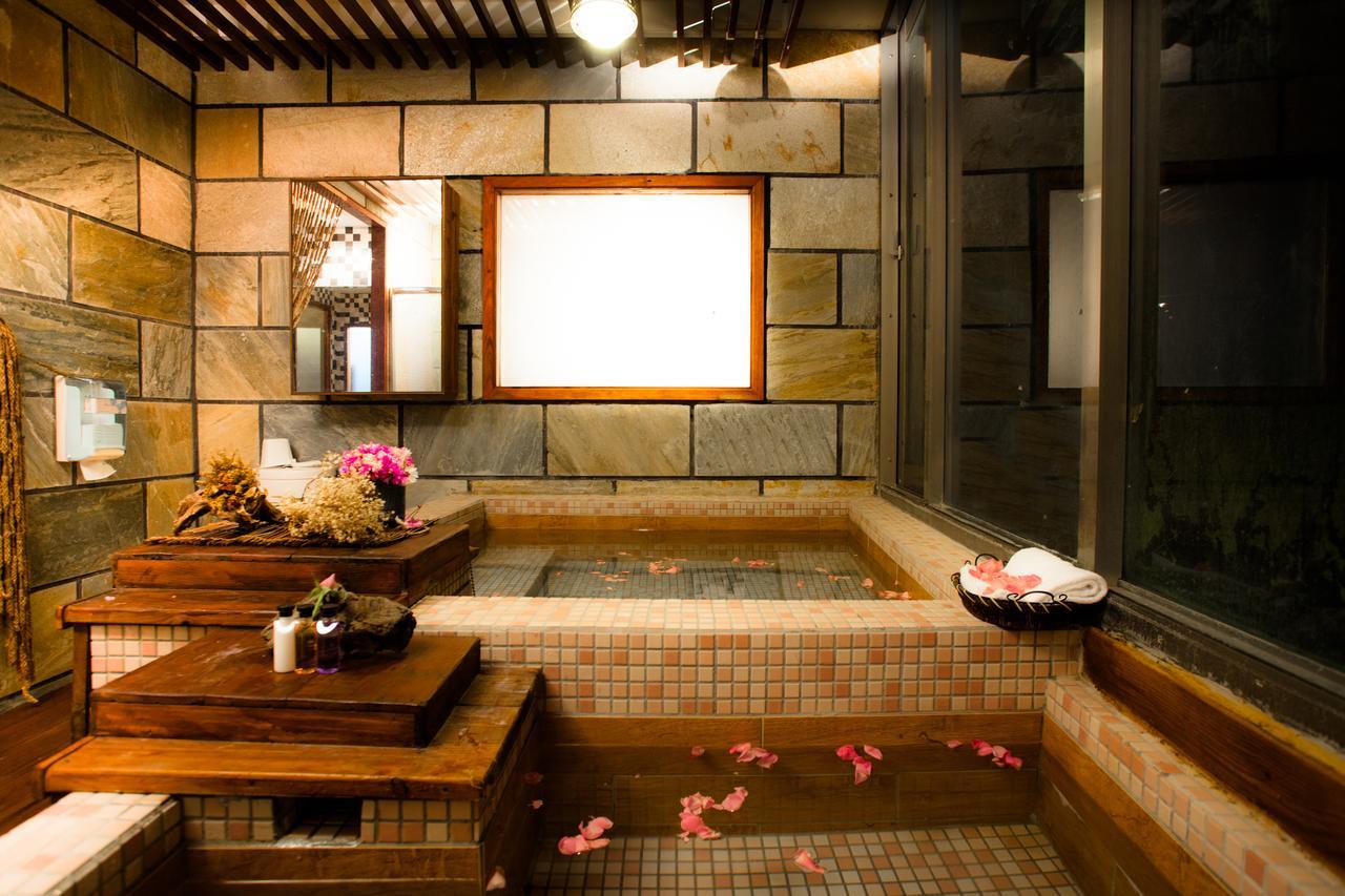 Wulai Sunglyu Hot Spring Resort מראה חיצוני תמונה